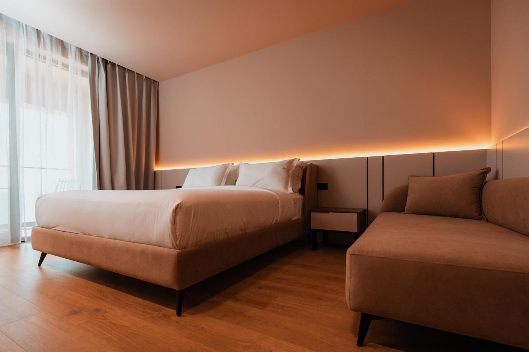 Hotel Royal G Deluxe Škalngur Zewnętrze zdjęcie